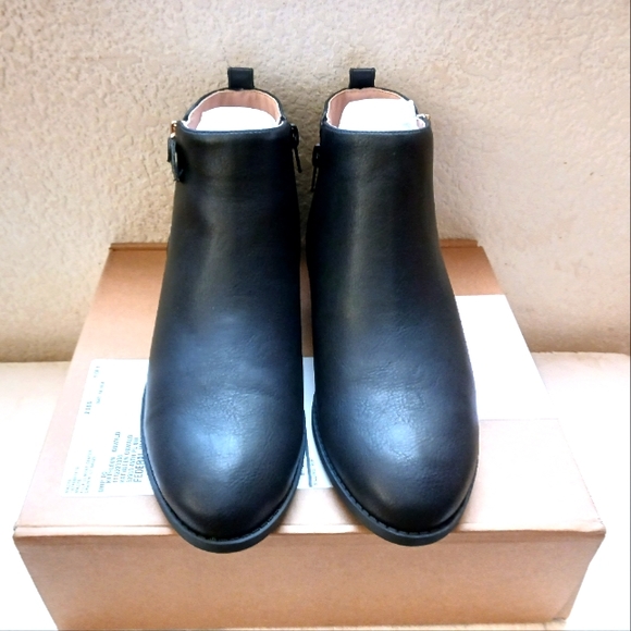 Journee collection - Picture 4 of 4